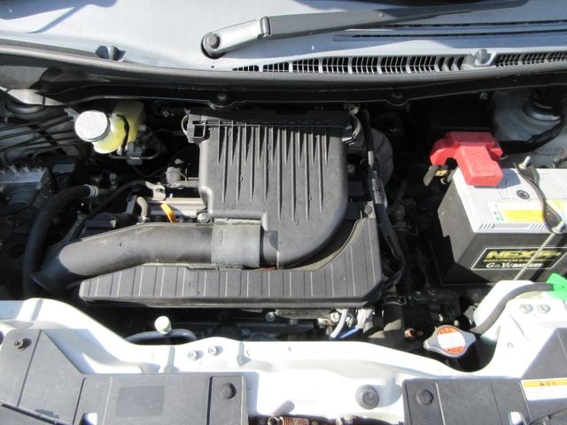 ソリオ ブラック&ホワイトII-DJE 全国1年保証 社外ナビ バックカメラ 助手席側パワースライドドア クルーズコントロール レーダーブレーキサポートII 横滑り防止装置 アイドリングストップ オートエアコン HID プッシュスタート(32枚目)