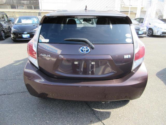 アクア Ｓ　スマートエントリーパッケージ　禁煙車　純正ＳＤナビ　Ｂｌｕｅｔｏｏｔｈ接続　バックモニター　ＥＴＣ　フルセグＴＶ　ＣＤ／ＤＶＤ再生　前方ドラレコ　ステアリングリモコン　衝突安全ボディー（13枚目）