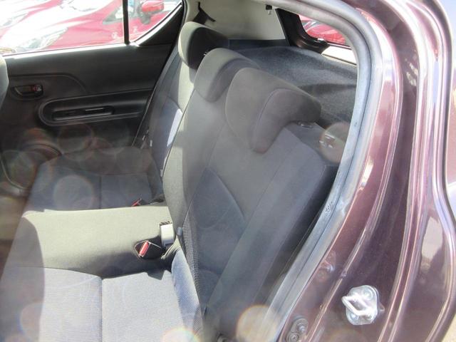 アクア Ｓ　スマートエントリーパッケージ　禁煙車　純正ＳＤナビ　Ｂｌｕｅｔｏｏｔｈ接続　バックモニター　ＥＴＣ　フルセグＴＶ　ＣＤ／ＤＶＤ再生　前方ドラレコ　ステアリングリモコン　衝突安全ボディー（17枚目）