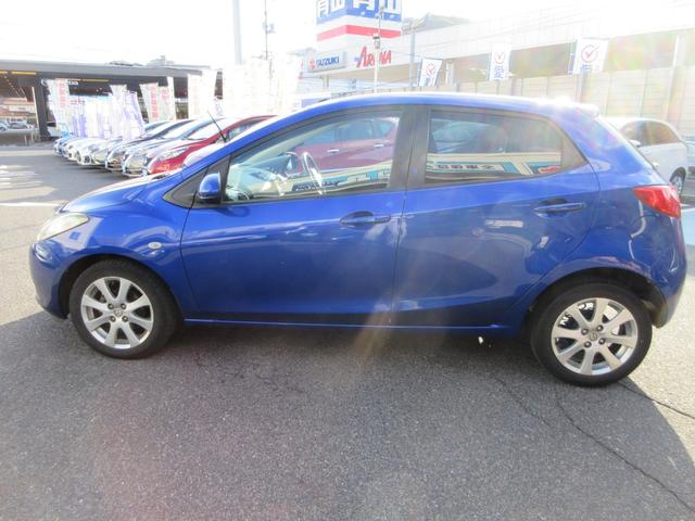 デミオ 13C-V ユーザー下取車 禁煙車 全国1年保証 社外SDナビ Bluetooth接続 ワンセグTV CD/DVD再生 ETC ステアリングリモコン 衝突安全ボディー(12枚目)