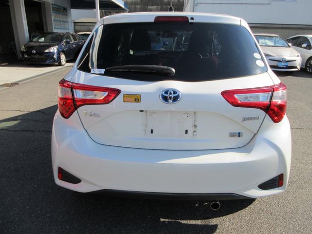 ヴィッツ ハイブリッド　ジュエラ　ユーザー下取車　ワンオーナー　禁煙車　全国１年保証　純正ＳＤナビ　Ｂｌｕｅｔｏｏｔｈ接続　バックモニター　前ドラレコ　前席シートヒーター　ＥＴＣ　フルセグＴＶ　ＣＤ／ＤＶＤ再生　車線逸脱防止機能（14枚目）