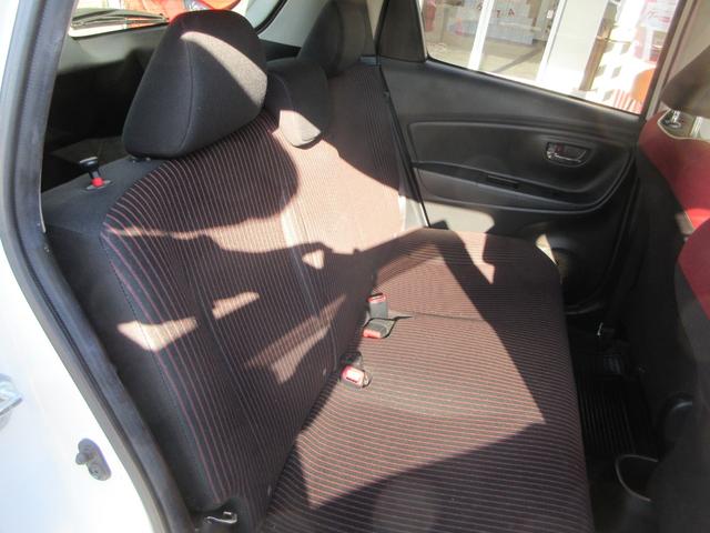 ヴィッツ ハイブリッド　ジュエラ　ユーザー下取車　ワンオーナー　禁煙車　全国１年保証　純正ＳＤナビ　Ｂｌｕｅｔｏｏｔｈ接続　バックモニター　前ドラレコ　前席シートヒーター　ＥＴＣ　フルセグＴＶ　ＣＤ／ＤＶＤ再生　車線逸脱防止機能（19枚目）