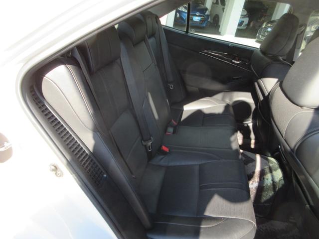 クラウンハイブリッド アスリートＧ　全国１年保証　禁煙車　純正ＨＤＤナビ　フルセグＴＶ　Ｂｌｕｅｔｏｏｔｈ接続　バックモニター　ＥＴＣ　本革パワーシート　オートクルーズコントロール　ＣＤ／ＤＶＤ再生　衝突安全ボディー　盗難防止システム（19枚目）