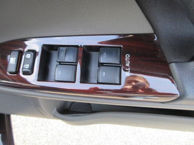 マークX 250G リラックスセレクション ユーザー下取り車 禁煙車 純正HDDナビ Bluetooth接続 バックモニター ETC フルセグTV CD/DVD再生 ステアリングリモコン プッシュスタート スマートキー オートライト オートAC(21枚目)