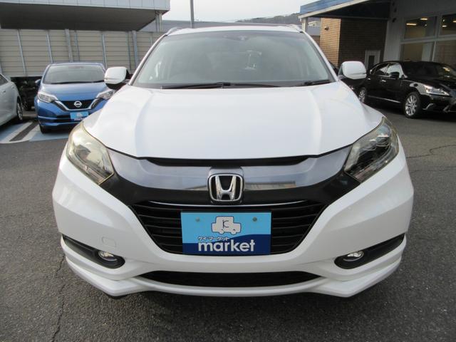 ヴェゼル ハイブリッドＺ　禁煙車　純正ＳＤナビ　ＣＤ／ＤＶＤ　バックカメラ　フルセグＴＶ　Ｂｌｕｅｔｏｏｔｈ接続　オートクルーズコントロール　ＬＥＤヘッドライト　プッシュスタート　シートヒーター　あんしんパッケージ（8枚目）