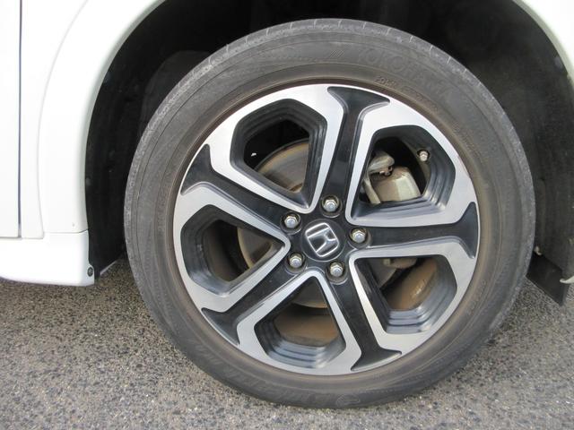 ヴェゼル ハイブリッドＺ　禁煙車　純正ＳＤナビ　ＣＤ／ＤＶＤ　バックカメラ　フルセグＴＶ　Ｂｌｕｅｔｏｏｔｈ接続　オートクルーズコントロール　ＬＥＤヘッドライト　プッシュスタート　シートヒーター　あんしんパッケージ（30枚目）