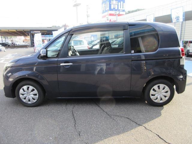 スペイド Ｘ　ワンオーナー車　純正メモリーナビ　Ｂｌｕｅｔｏｏｔｈ接続　ワンセグＴＶ　ＣＤ　片側パワースライドドア　ＥＴＣ　キーレスエントリー　衝突安全ボディー（10枚目）