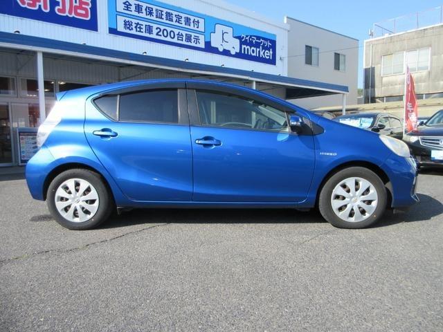 アクア Ｓ　純正ＳＤナビ　ワンセグＴＶ　前方ドラレコ　前席シートヒーター　プッシュスタート　スマートキー　衝突安全ボディー　運転席・助手席エアバッグ（9枚目）