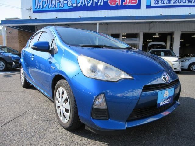 アクア Ｓ　純正ＳＤナビ　ワンセグＴＶ　前方ドラレコ　前席シートヒーター　プッシュスタート　スマートキー　衝突安全ボディー　運転席・助手席エアバッグ（11枚目）