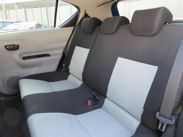 アクア Ｓ　純正ＳＤナビ　ワンセグＴＶ　前方ドラレコ　前席シートヒーター　プッシュスタート　スマートキー　衝突安全ボディー　運転席・助手席エアバッグ（18枚目）