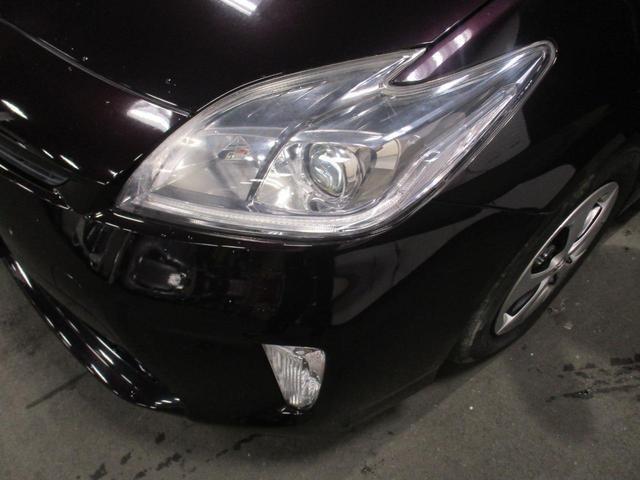 プリウス Ｓ　後期型　純正ナビ　フルセグＴＶ　バックカメラ　ＥＴＣ　ＨＩＤヘッドライト　ｂｌｕｅｔｏｏｔｈ接続　　オートエアコン　ドライブレコーダー前後　純正１５インチアルミ　スマートキー　プッシュスタート（30枚目）