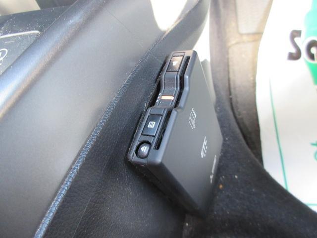 グレイス ＬＸ　純正ＳＤナビ　ワンセグＴＶ　Ｂｌｕｅｔｏｏｔｈ接続　ＥＴＣ　ＬＥＤヘッドライト　電動格納ミラー　衝突安全ボディー　盗難防止システム　プッシュスタート　スマートキー　盗難警報装置（24枚目）