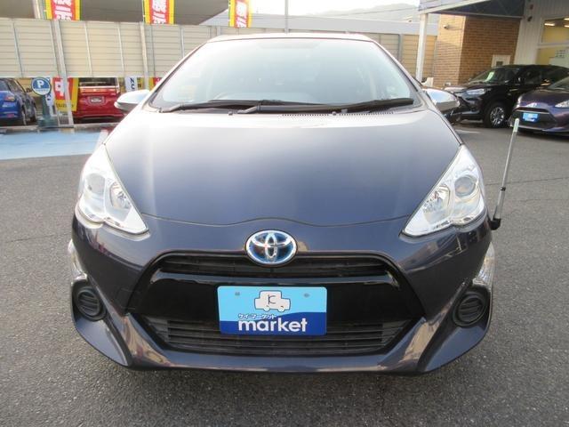 アクア Ｓ　純正ナビ　バックモニター　横滑り防止装置　アイドリングストップ　オートエアコン　ＡＢＳ　プッシュスタート　スマートキー　盗難警報装置　前後ドラレコ　ＥＴＣ付き（7枚目）