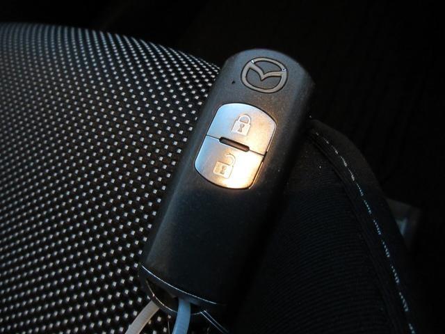 デミオ １３Ｓツーリング　純正ＳＤナビ・フルセグＴＶ　バックカメラ　スマートシティブレーキサポート　前席シートヒーター　ＬＥＤヘッドランプ　プッシュスタート　スマートキー　盗難警報装置　ドラレコ　ＥＴＣ付き（23枚目）