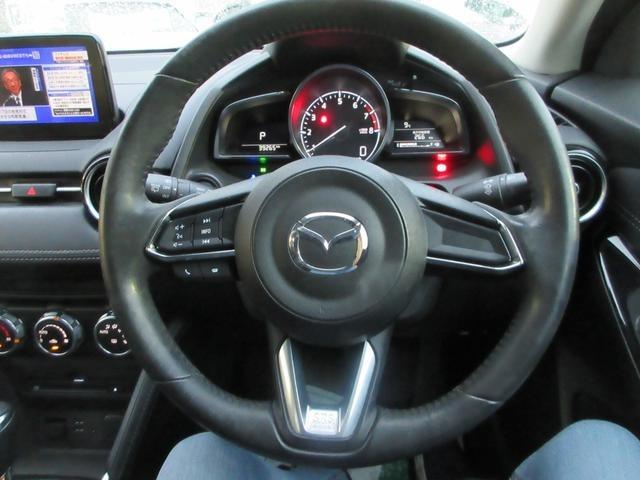 デミオ １３Ｓツーリング　純正ＳＤナビ・フルセグＴＶ　バックカメラ　スマートシティブレーキサポート　前席シートヒーター　ＬＥＤヘッドランプ　プッシュスタート　スマートキー　盗難警報装置　ドラレコ　ＥＴＣ付き（26枚目）