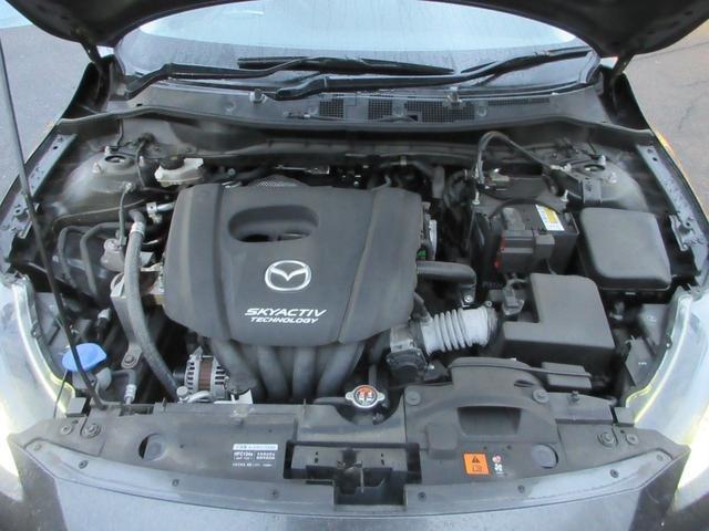 デミオ １３Ｓツーリング　純正ＳＤナビ・フルセグＴＶ　バックカメラ　スマートシティブレーキサポート　前席シートヒーター　ＬＥＤヘッドランプ　プッシュスタート　スマートキー　盗難警報装置　ドラレコ　ＥＴＣ付き（31枚目）