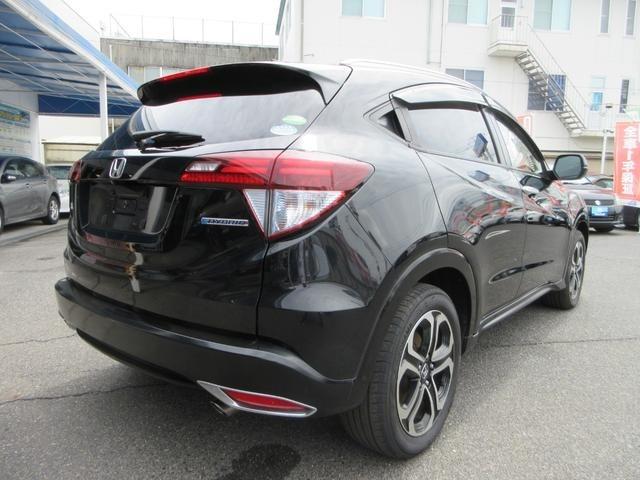 ヴェゼル ハイブリッドＺ　純正ナビ　バックカメラ　クルーズコントロール　電動格納ミラー　ＥＴＣ　１７インチアルミホイール（スポーツタイプ）　運転席／助手席シートヒーター（13枚目）