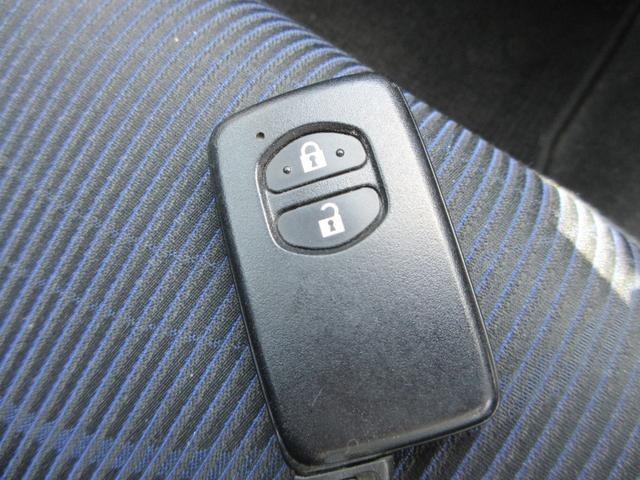 アクア Ｓ　純正ＣＤオーディオ　トヨタセーフティセンス　オートハイビーム　プッシュスタート・スマートキー　運転席・助手席エアバッグ　衝突安全ボディ（24枚目）