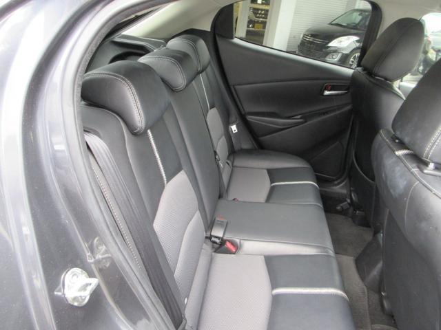 デミオ ＸＤ　ブラックレザーリミテッド　純正ＳＤナビ　Ｂｌｕｅｔｏｏｔｈ接続　フルセグＴＶ　クルーズコントロール　ハーフレザーシート　ステアリングリモコン　ＥＴＣ　衝突被害軽減システム　衝突安全ボディ（19枚目）