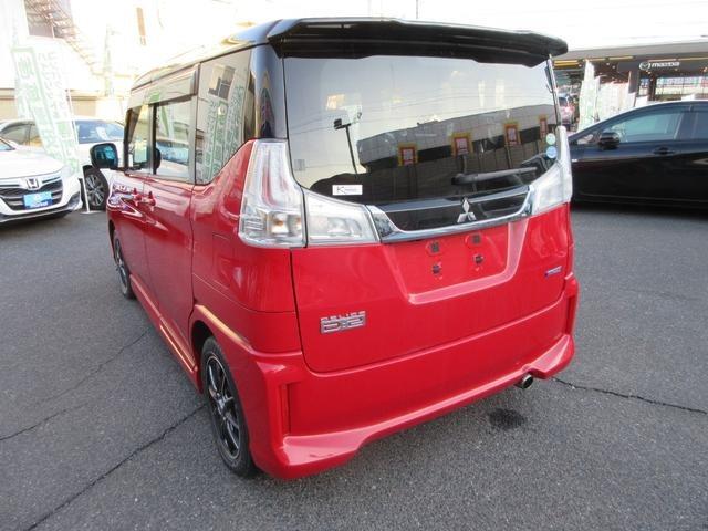 デリカＤ：２ カスタムハイブリッドＭＶ　２トーンカラー仕様車　フルセグＳＤナビ　バックモニター　両側パワースライドドア　衝突被害軽減ブレーキ　横滑り防止装置　シートヒーター　ステアリングリモコン　フォグランプ　ドラレコ　ＥＴＣ（14枚目）