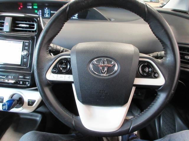 プリウス Ｓ　純正ＳＤナビ　サンルーフ　フルセグＴＶ　Ｂｌｕｅｔｏｏｔｈ接続　バックモニター　ＣＤ／ＤＶＤ　ＥＴＣ　ステアリングリモコン　ＬＥＤヘッドライト　衝突安全ボディー　盗難防止システム（26枚目）