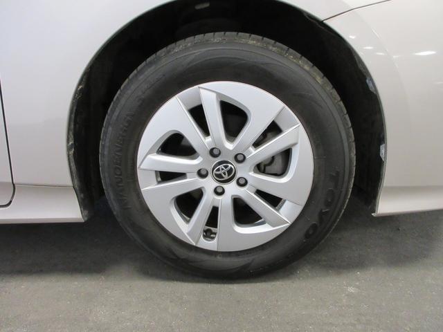 プリウス Ｓ　純正ＳＤナビ　サンルーフ　フルセグＴＶ　Ｂｌｕｅｔｏｏｔｈ接続　バックモニター　ＣＤ／ＤＶＤ　ＥＴＣ　ステアリングリモコン　ＬＥＤヘッドライト　衝突安全ボディー　盗難防止システム（32枚目）