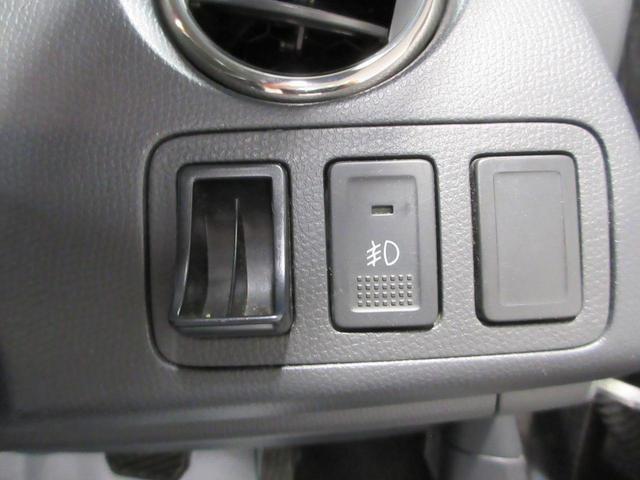 スイフト ＸＧエアロ　社外ナビ　ＨＩＤヘッドライト　ＣＤ再生　インテリジェントキー　衝突安全ボディー　運転席・助手席エアバッグ（28枚目）