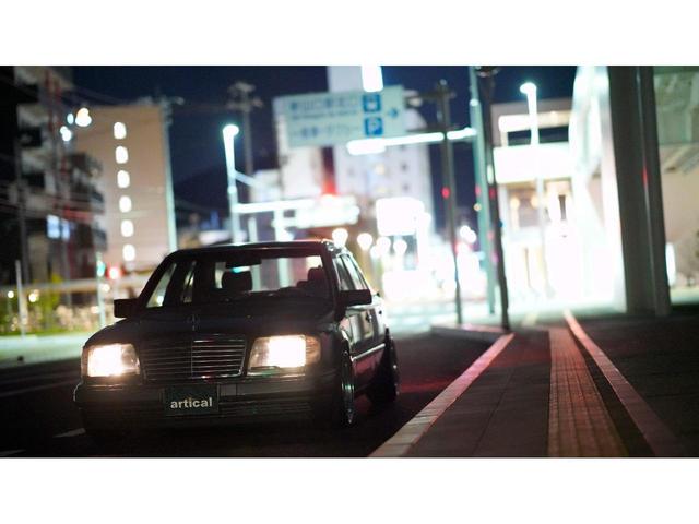 Ｅクラス Ｅ２８０　Ｅクラス　Ｗ１２４　ＩＤＥＡＬエアサス　１８ｉｎｃアルミホイール　パイオニアヘッドユニット　ａｕｄｉｓｏｎスピーカー・マルチ４ｃｈ出力　サブウーハー　ＫＡＲＯマット　オリジナルマフラー（61枚目）