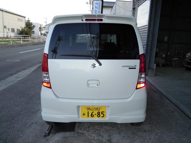 ワゴンＲ ＦＸリミテッド　スマートキー　電動格納ミラー　ベンチシート　ＡＴ　盗難防止システム　ＡＢＳ　ＣＤ　アルミホイール　衝突安全ボディ　エアコン　パワーステアリング　パワーウィンドウ（9枚目）