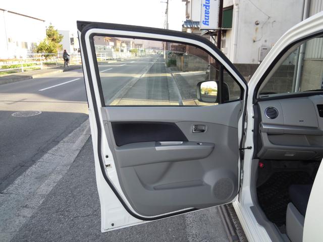 ワゴンＲ ＦＸリミテッド　スマートキー　電動格納ミラー　ベンチシート　ＡＴ　盗難防止システム　ＡＢＳ　ＣＤ　アルミホイール　衝突安全ボディ　エアコン　パワーステアリング　パワーウィンドウ（31枚目）