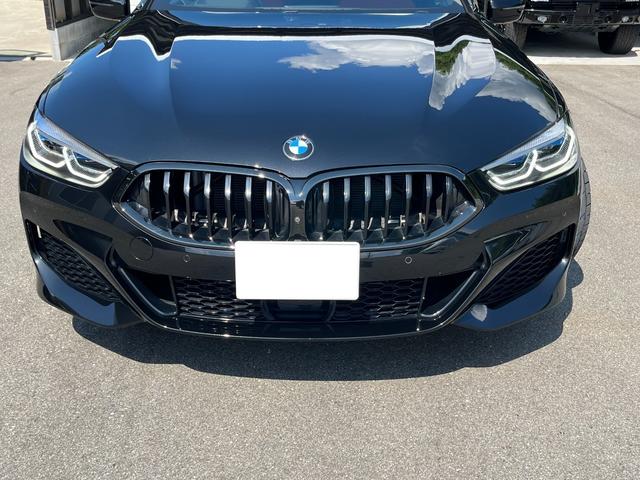 ８シリーズ ８４０ｄ　ｘＤｒｉｖｅ　グランクーペ　Ｍテクスポーツ・カーボンルーフ・２０インチアルミ・Ｍパフォーマンスブレーキ・クリスタルシフト・ＨＵＤ・シートベンチレーション＆ヒーター・ディスプレイキー・ナビ・テレビ・赤黒コンビレザー・全周囲カメラ（3枚目）