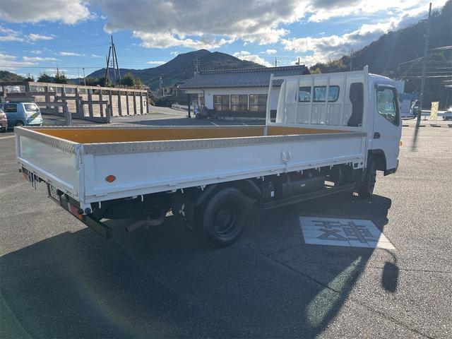 キャンター ワイドキャブロング全低床　仕上げ済み　ワイドロング　総重量４８８５ｋｇ　ＭＴ　集中ドアロック　電動格納ミラー　エアコン　パワーウィンドウ　運転席エアバッグ（15枚目）