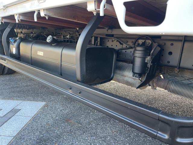 キャンター ワイドキャブロング全低床　仕上げ済み　ワイドロング　総重量４８８５ｋｇ　ＭＴ　集中ドアロック　電動格納ミラー　エアコン　パワーウィンドウ　運転席エアバッグ（18枚目）