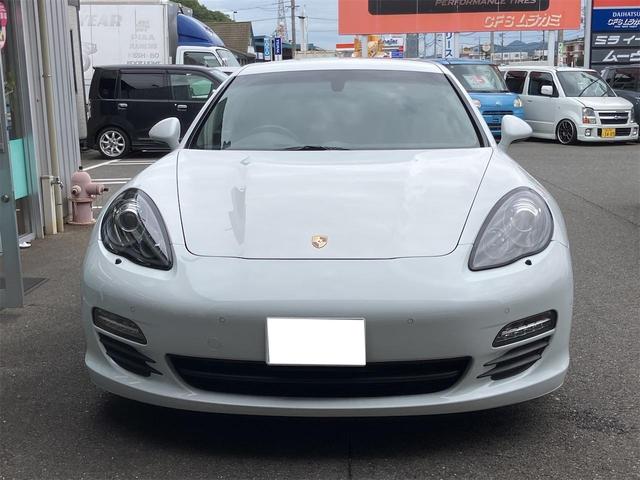 パナメーラ ベースグレード TV クリアランスソナー オートクルーズコントロール アルミホイール HID パワーシート 革シート キーレスエントリー アイドリングストップ 電動格納ミラー シートヒーター AT 盗難防止システム(2枚目)