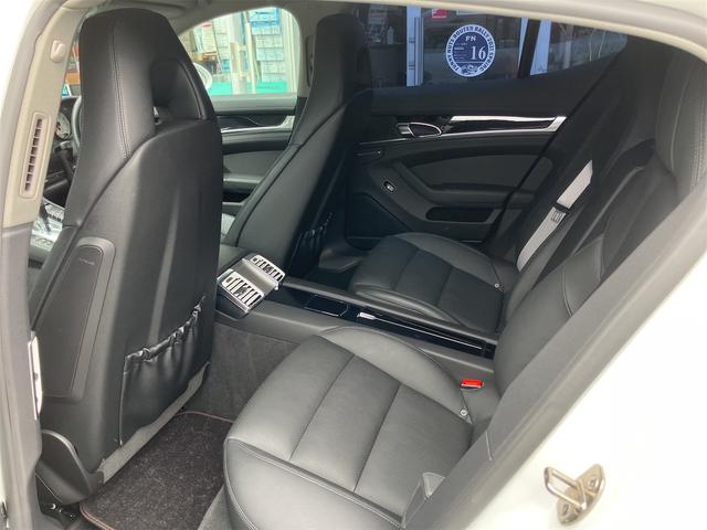 パナメーラ ベースグレード TV クリアランスソナー オートクルーズコントロール アルミホイール HID パワーシート 革シート キーレスエントリー アイドリングストップ 電動格納ミラー シートヒーター AT 盗難防止システム(10枚目)