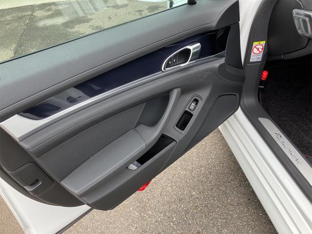 パナメーラ ベースグレード TV クリアランスソナー オートクルーズコントロール アルミホイール HID パワーシート 革シート キーレスエントリー アイドリングストップ 電動格納ミラー シートヒーター AT 盗難防止システム(15枚目)