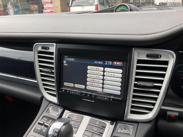 パナメーラ ベースグレード TV クリアランスソナー オートクルーズコントロール アルミホイール HID パワーシート 革シート キーレスエントリー アイドリングストップ 電動格納ミラー シートヒーター AT 盗難防止システム(22枚目)
