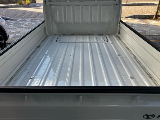 ハイゼットトラック エクストラ ワンオーナー 4WD 5速MT CD ミュージックプレイヤー接続可 LEDヘッドライト キーレスエントリー 作業灯 記録簿 エアコン パワーステアリング パワーウィンドウ 運転席・助手席エアバック(34枚目)