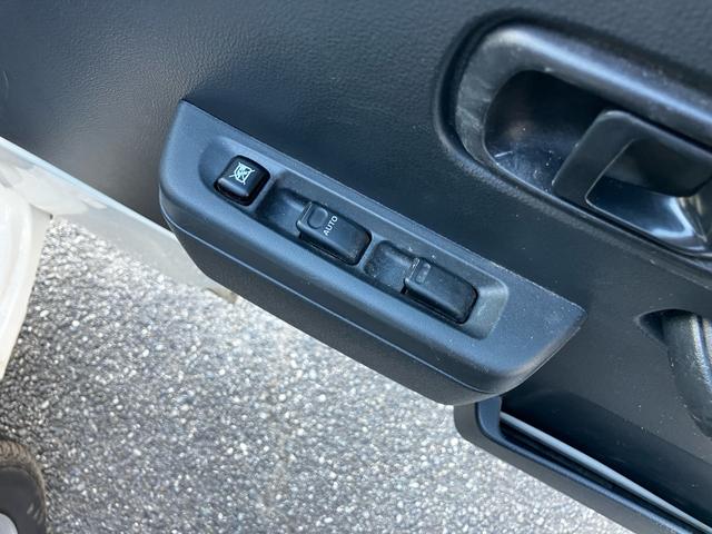 ハイゼットトラック エクストラ ワンオーナー 4WD 5速MT CD ミュージックプレイヤー接続可 LEDヘッドライト キーレスエントリー 作業灯 記録簿 エアコン パワーステアリング パワーウィンドウ 運転席・助手席エアバック(45枚目)