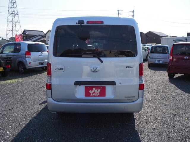 ライトエースバン GL リアベッドキット付き 車中泊 キャンプ ナビ Bluetooth接続 バックカメラ 社外LEDヘッドライト ユーザー買取 点検整備付き(7枚目)