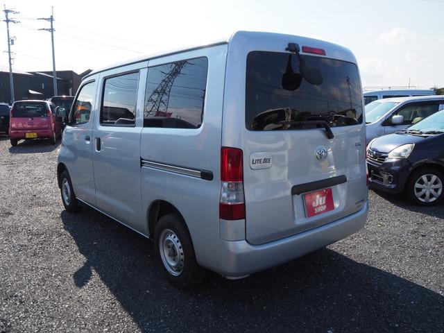 ライトエースバン GL リアベッドキット付き 車中泊 キャンプ ナビ Bluetooth接続 バックカメラ 社外LEDヘッドライト ユーザー買取 点検整備付き(8枚目)