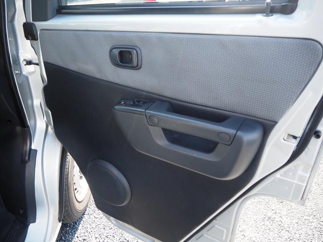 ライトエースバン GL リアベッドキット付き 車中泊 キャンプ ナビ Bluetooth接続 バックカメラ 社外LEDヘッドライト ユーザー買取 点検整備付き(26枚目)