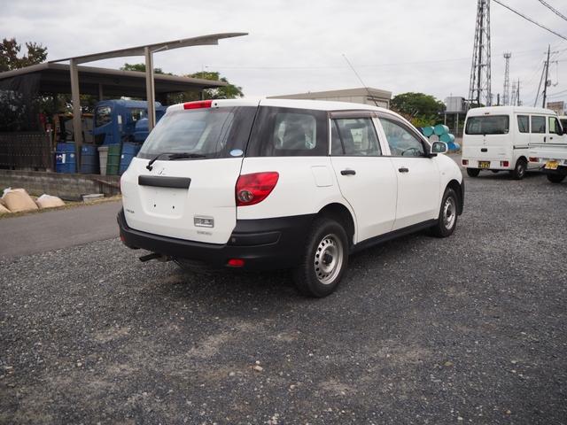 ランサーカーゴ １６Ｍ　商用バン　元公用車　キーレス　ＥＴＣ　電動格納ミラー　ラジオ　前席パワーウィンドウ　ディーラー記録簿付　スタットレスタイヤ付　１００Ｖ電源　助手席テーブル　車検整備付（6枚目）