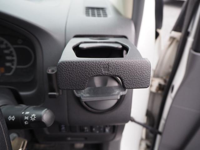 ランサーカーゴ １６Ｍ　商用バン　元公用車　キーレス　ＥＴＣ　電動格納ミラー　ラジオ　前席パワーウィンドウ　ディーラー記録簿付　スタットレスタイヤ付　１００Ｖ電源　助手席テーブル　車検整備付（33枚目）