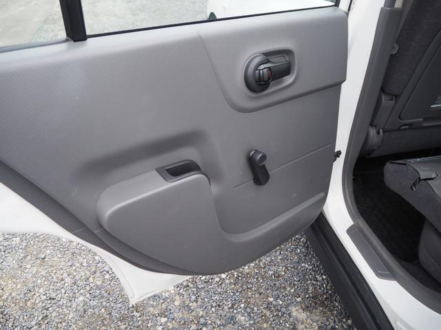 ランサーカーゴ １６Ｍ　商用バン　元公用車　キーレス　ＥＴＣ　電動格納ミラー　ラジオ　前席パワーウィンドウ　ディーラー記録簿付　スタットレスタイヤ付　１００Ｖ電源　助手席テーブル　車検整備付（41枚目）