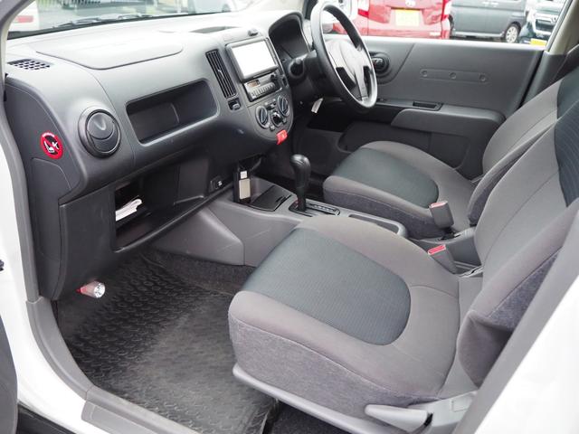 ランサーカーゴ １６Ｍ　商用バン　元公用車　キーレス　ＥＴＣ　電動格納ミラー　ラジオ　前席パワーウィンドウ　ディーラー記録簿付　スタットレスタイヤ付　１００Ｖ電源　助手席テーブル　車検整備付（44枚目）