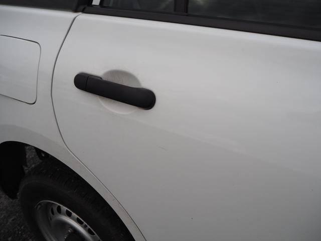 ランサーカーゴ １６Ｍ　商用バン　元公用車　キーレス　ＥＴＣ　電動格納ミラー　ラジオ　前席パワーウィンドウ　ディーラー記録簿付　スタットレスタイヤ付　１００Ｖ電源　助手席テーブル　車検整備付（55枚目）