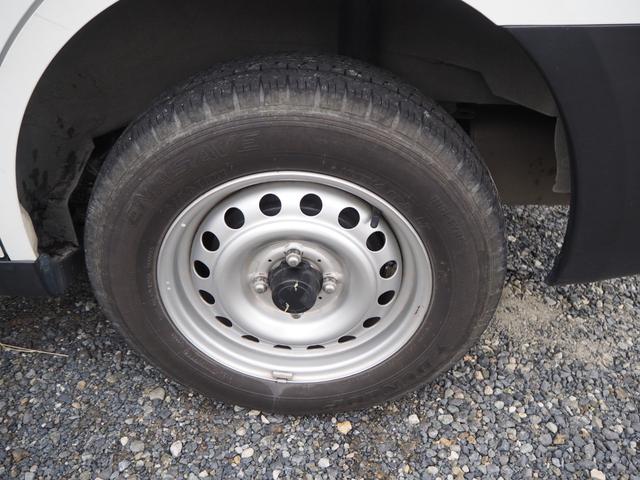 ランサーカーゴ １６Ｍ　商用バン　元公用車　キーレス　ＥＴＣ　電動格納ミラー　ラジオ　前席パワーウィンドウ　ディーラー記録簿付　スタットレスタイヤ付　１００Ｖ電源　助手席テーブル　車検整備付（63枚目）