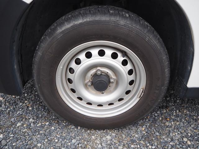 ランサーカーゴ １６Ｍ　商用バン　元公用車　キーレス　ＥＴＣ　電動格納ミラー　ラジオ　前席パワーウィンドウ　ディーラー記録簿付　スタットレスタイヤ付　１００Ｖ電源　助手席テーブル　車検整備付（67枚目）