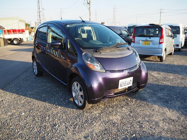 アイ Ｔ　ターボ　ミッドシップエンジン　スマートキー　オートライト　オートエアコン　ＨＩＤヘッドライト　アルミホイール　ブラック内装　ワンセグＴＶブルートゥース接続付きナビ　バックカメラ　車検整備付（4枚目）